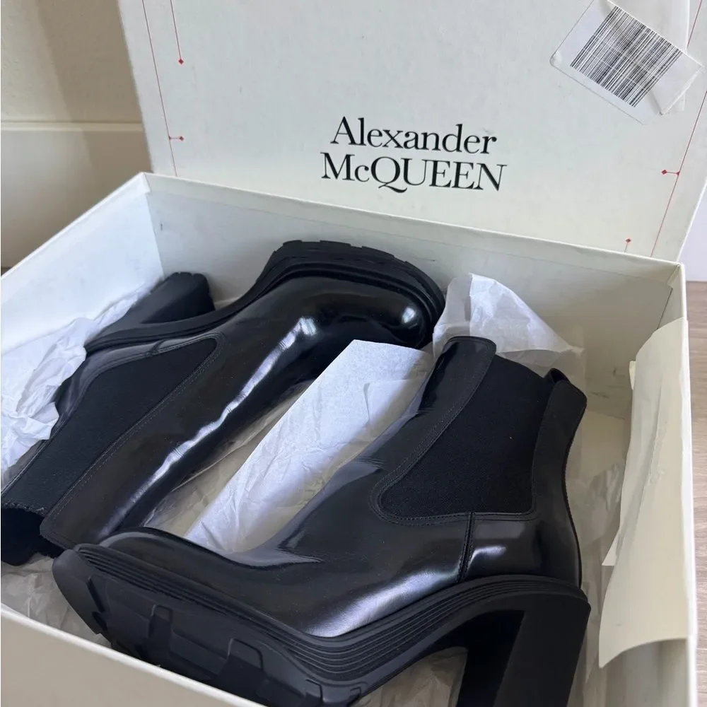 Alexander McQueen authentic alexander